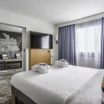 Hotel Novotel Paris Le Pont 4*