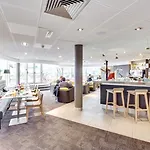 Hotel Novotel Paris Le Pont