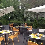 Novotel Paris Le Pont Hotel 4*