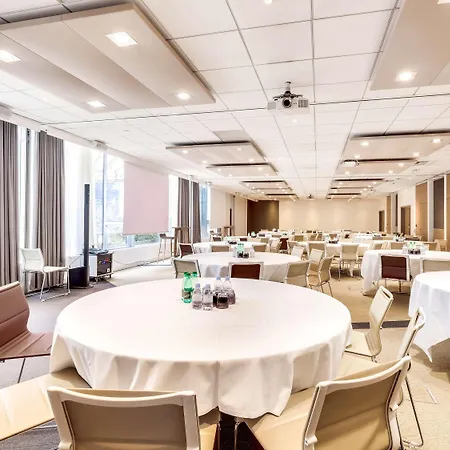 Novotel Paris Le Pont 4*
