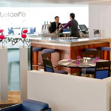 Novotel Paris Le Pont Hotel 4*