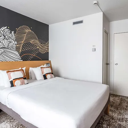 Hotel Novotel Paris Le Pont 4*