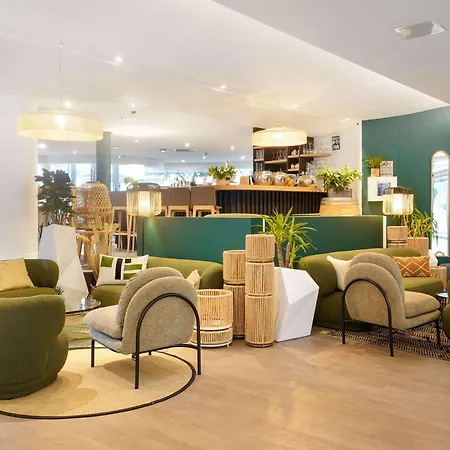 Hotel Novotel Paris Le Pont 4*