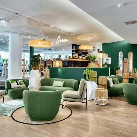 Novotel Paris Le Pont 4*