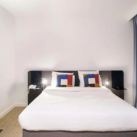 Novotel Paris Le Pont 4*