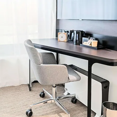 Novotel Paris Le Pont 4* שרנטון-לה-פונט