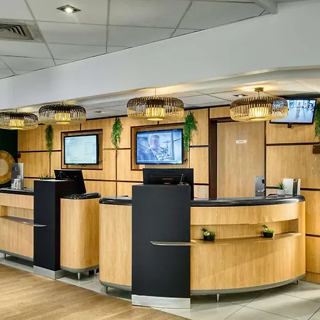 Otel Novotel Paris Le Pont 4*
