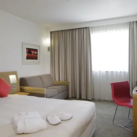 Hotel Novotel Paris Le Pont