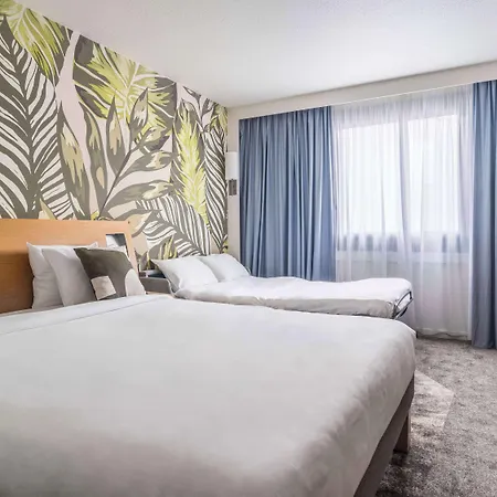 Novotel Paris Le Pont 4*