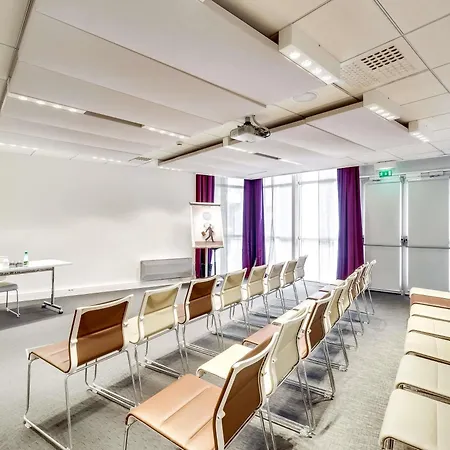 Hotel Novotel Paris Le Pont 4*