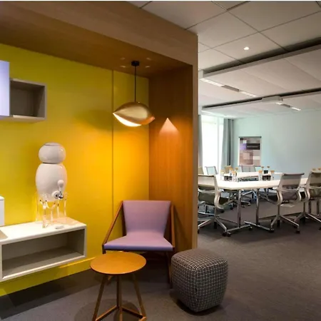 Novotel Paris Le Pont 4*