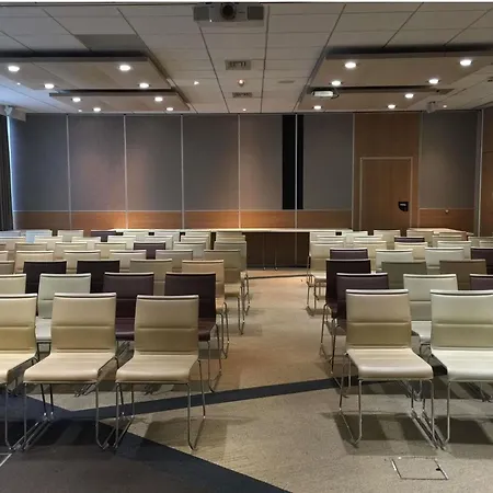 Otel Novotel Paris Le Pont 4*