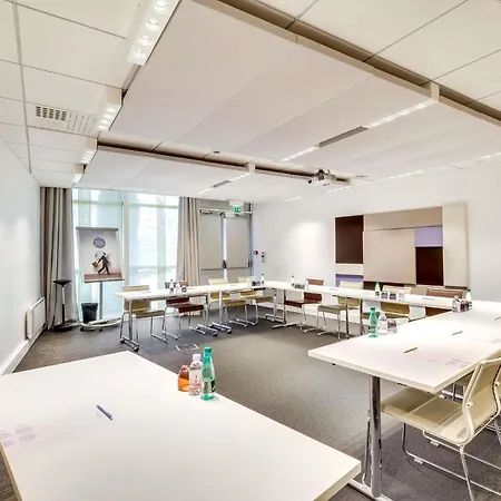 Novotel Paris Le Pont 4*
