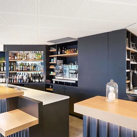 Otel Novotel Paris Le Pont 4*