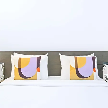 Otel Novotel Paris Le Pont