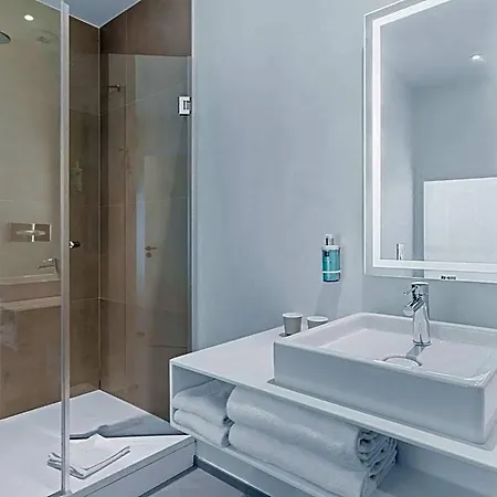 Novotel Paris Le Pont 호텔 샤랑통르퐁