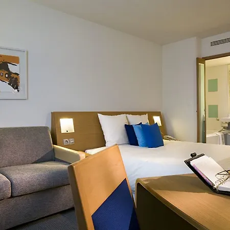 Hotel Novotel Paris Le Pont