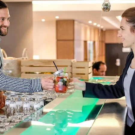 Novotel Paris Le Pont 4*