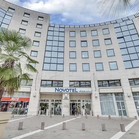 Hotel Novotel Paris Le Pont 4*
